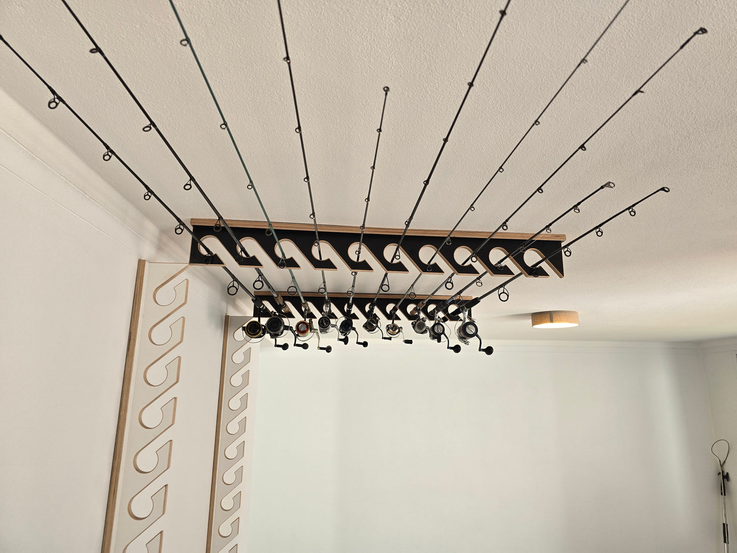 Hang Ten - Rod Rack (Black)